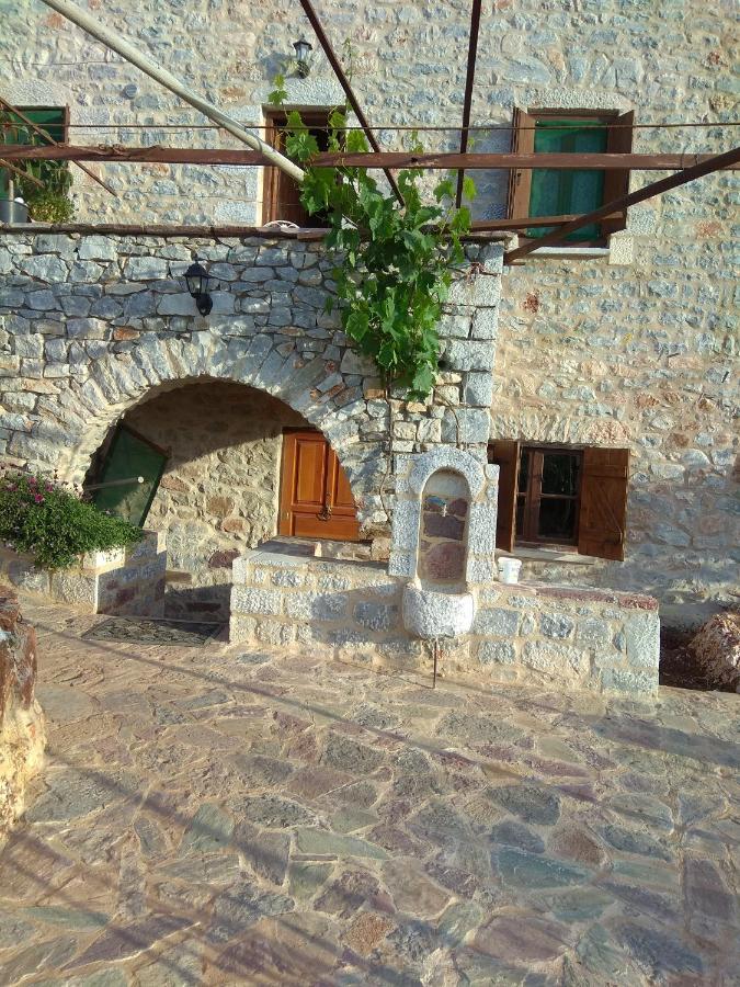 Peace In The Wildest Landscape Of Mani Villa Láyia Екстериор снимка
